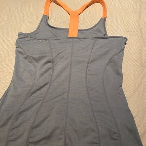 - BOGO 🧘‍♂️🧘🏽Athletic shirt New with out tags